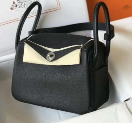 Bolsa Hermès Lindy Preta com Prata