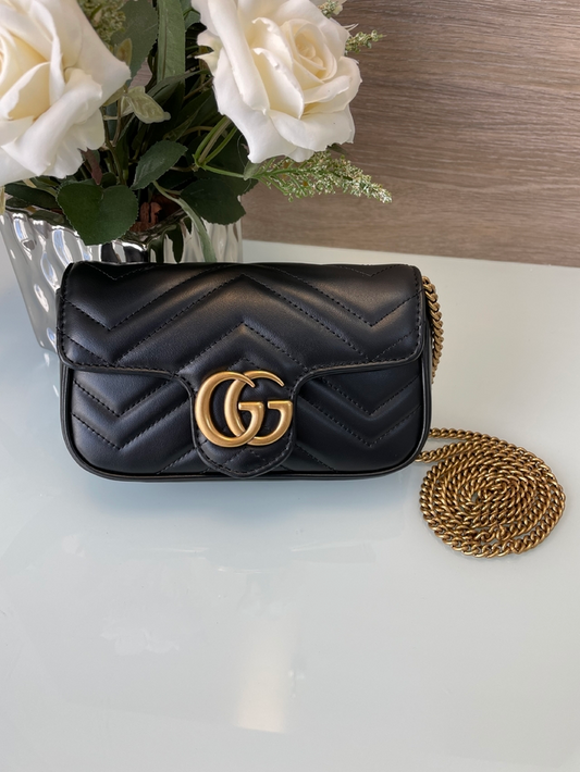 Bolsa Gucci Marmont Super Mini
